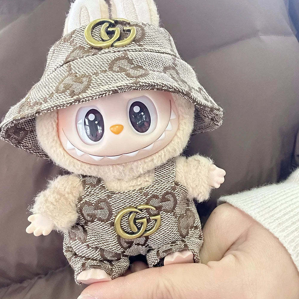 Upgrade your Labubu outfits with this Monogram Hat & Jumpsuit Set! A stylish, high-quality designer look for your doll’s wardrobe. Perfect for collectors!