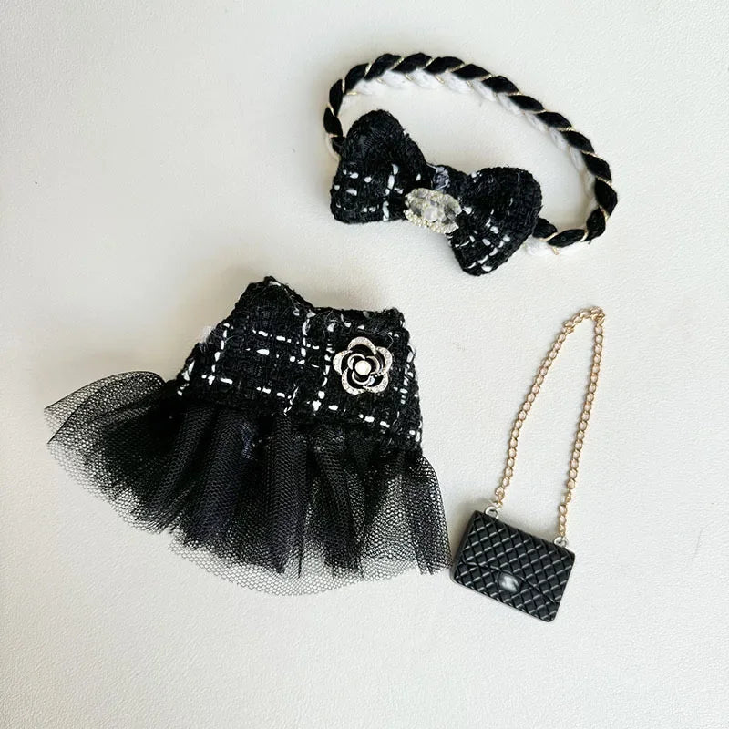 "Labutique Black Designer Twill Outfit – Stylish, high-quality Labubu doll clothing featuring a sleek black twill design for a chic and elegant look."
